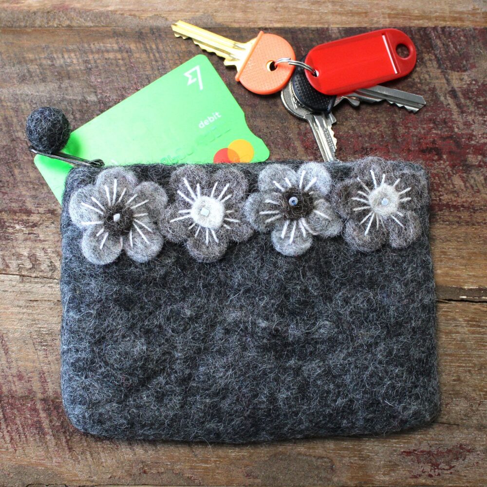 Natural Felt Zipper Pouches - Four Flowers