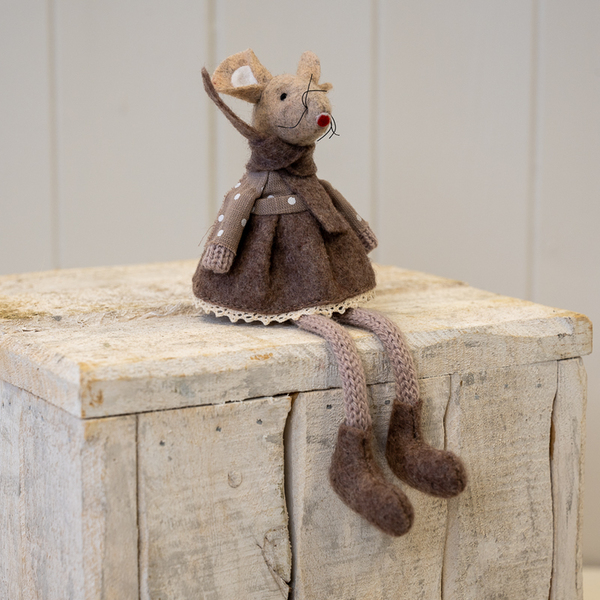 Fabric Sitting mouse in Brown Outfit