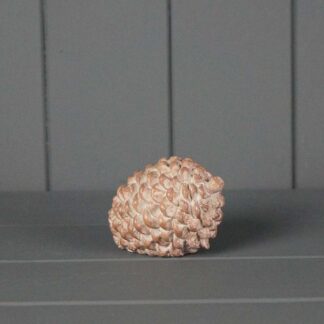 Polyresin Pinecone