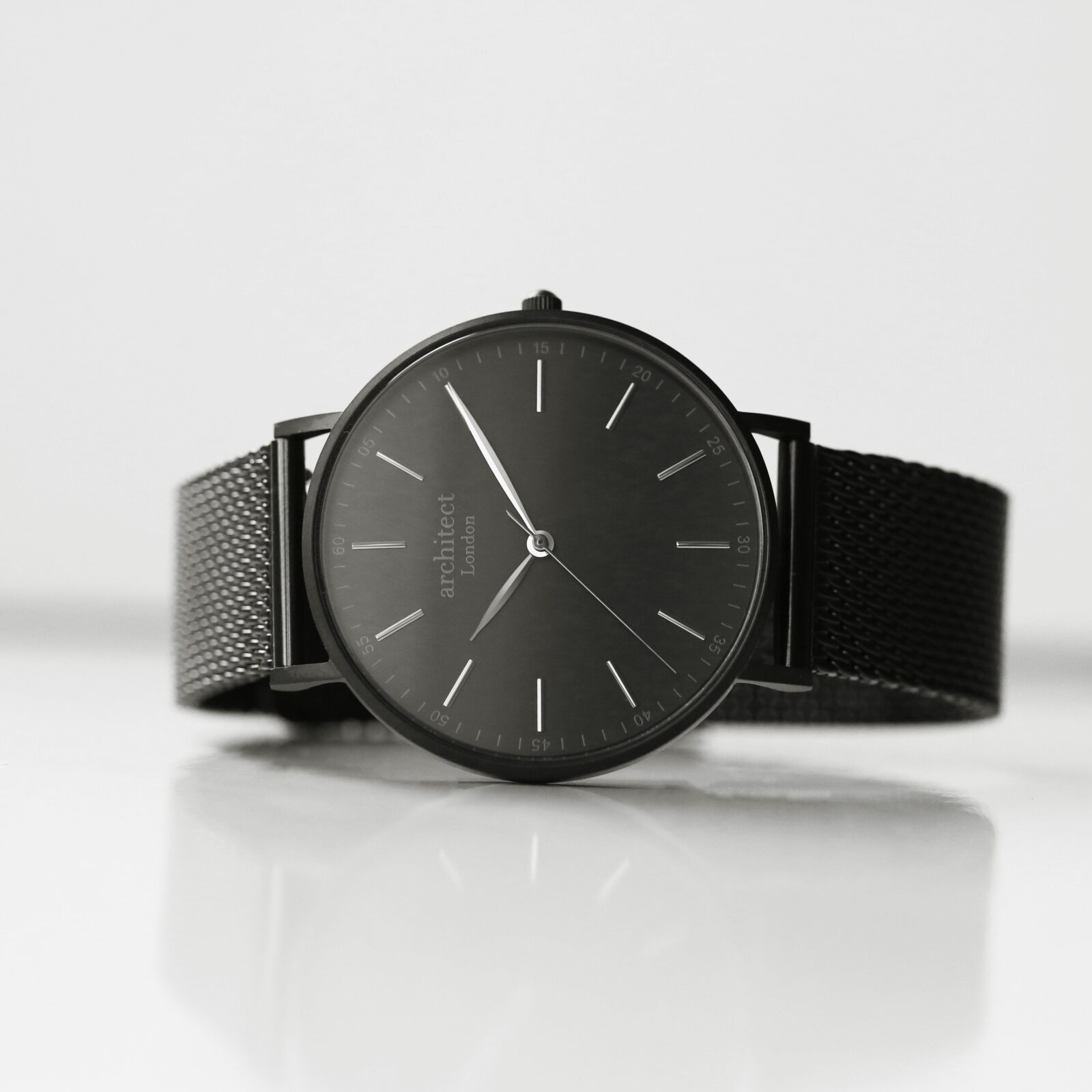 Handwriting Engraving - Men's Minimalist Watch + Pitch Black Mesh Strap