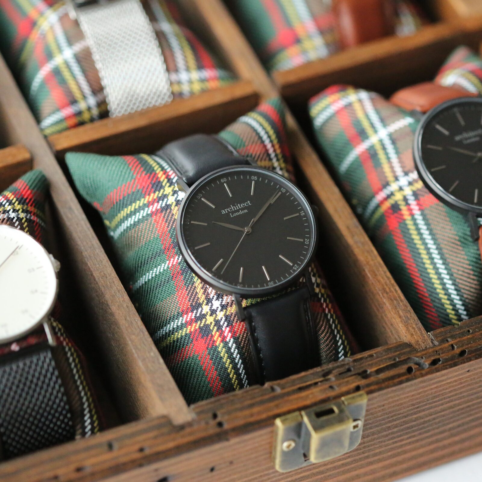 Contactless Payment Watch - Men's Architect Minimalist + Jet Black Strap + Own Handwriting Engraving